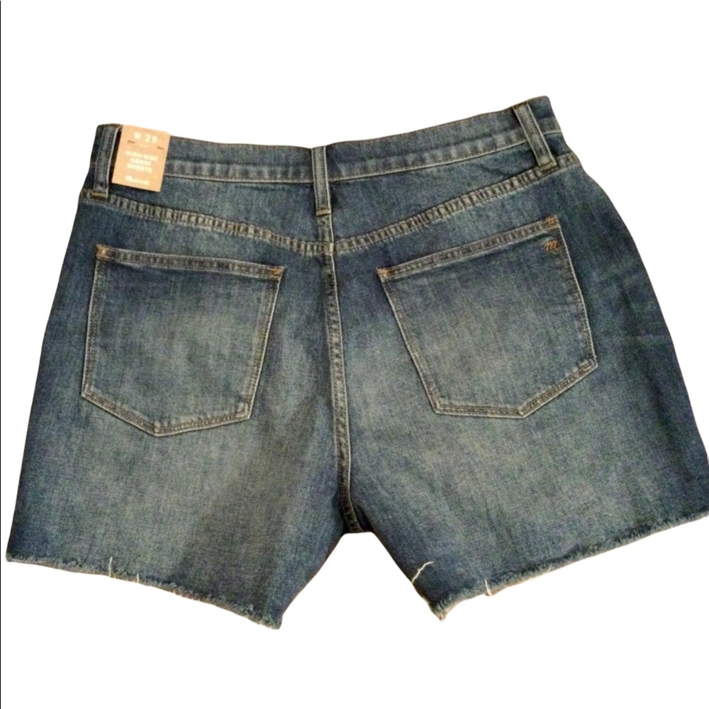MADEWELL HIGH RISE DENIM SHORTS. NEW WITH TAGS - Picture 2 of 3